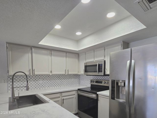 819 N COLLEGE Avenue F107, Tempe, AZ 85288