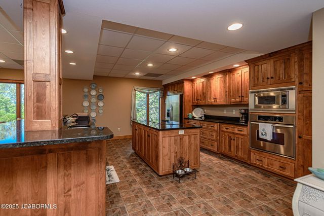 1452 BRIAR VILLAGE COURT, Jefferson City, MO 65109