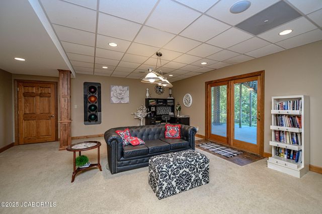 1452 BRIAR VILLAGE COURT, Jefferson City, MO 65109