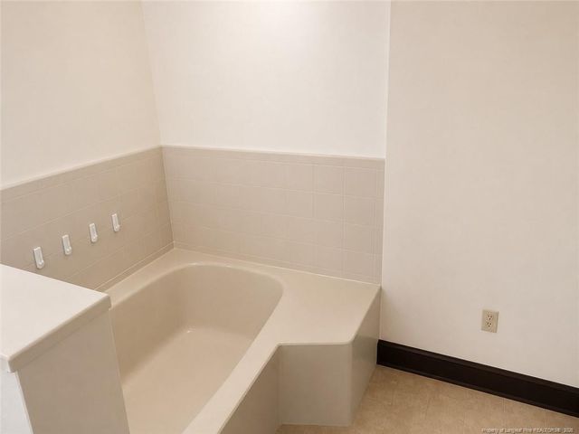 5426 suncrest Drive, Hope Mills, NC 28348