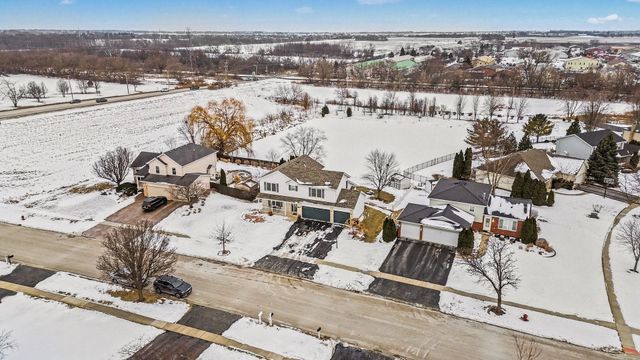 178 W Otto Drive, New Lenox, IL 60451