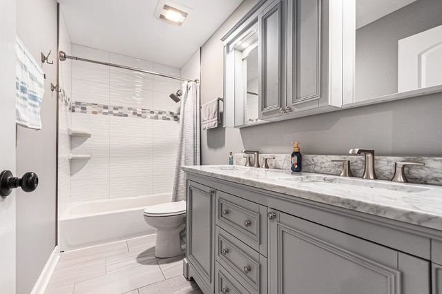 178 W Otto Drive, New Lenox, IL 60451