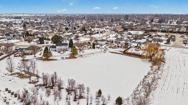 178 W Otto Drive, New Lenox, IL 60451