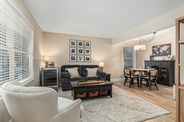 178 W Otto Drive, New Lenox, IL 60451