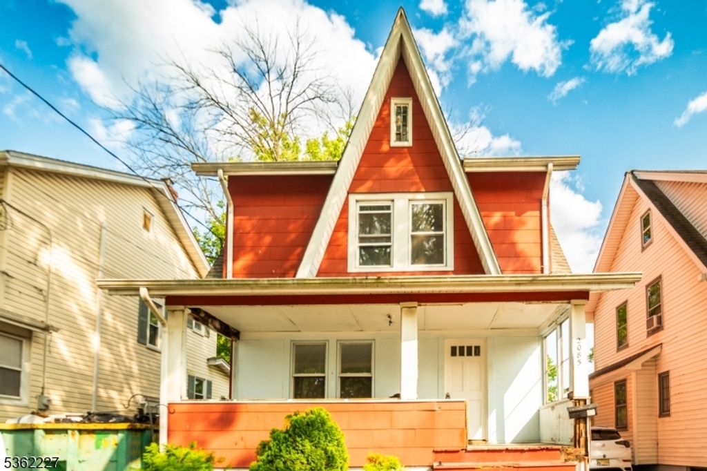 2085 Oliver St, Rahway City, NJ 07065