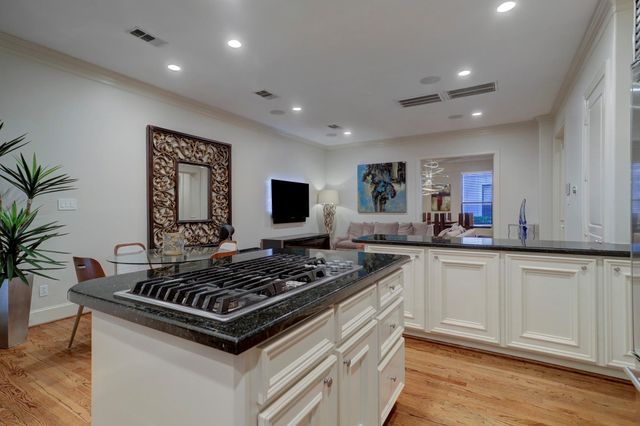 5313 Fayette, Houston, TX 77056