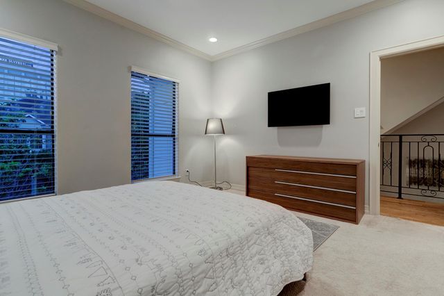 5313 Fayette, Houston, TX 77056