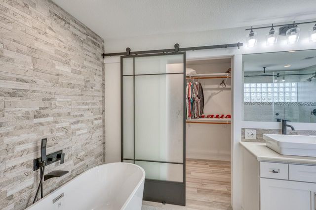 3305 Close Call, Horseshoe Bay, TX 78657