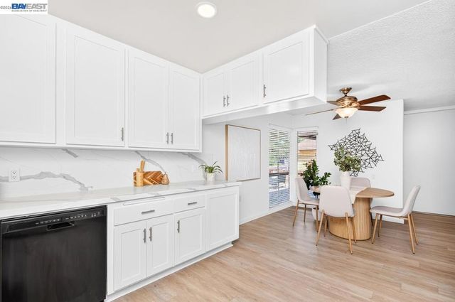 1418 Bluebell Dr, Livermore, CA 94551