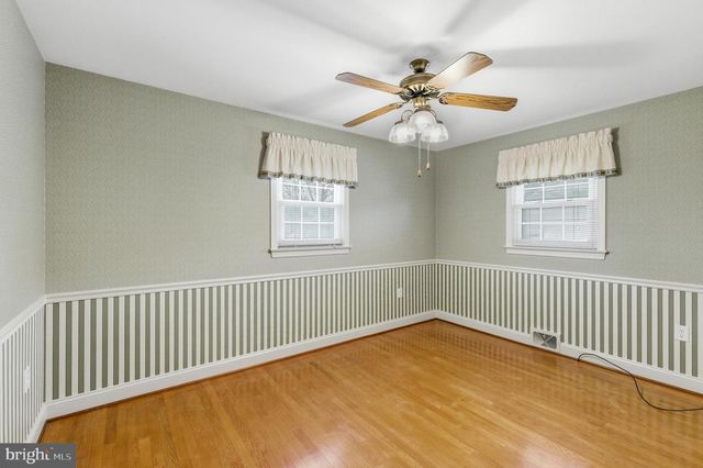 410 W NORTH ST, Woodstock, VA 22664