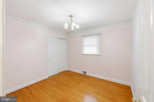 410 W NORTH ST, Woodstock, VA 22664