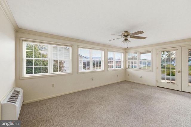 410 W NORTH ST, Woodstock, VA 22664