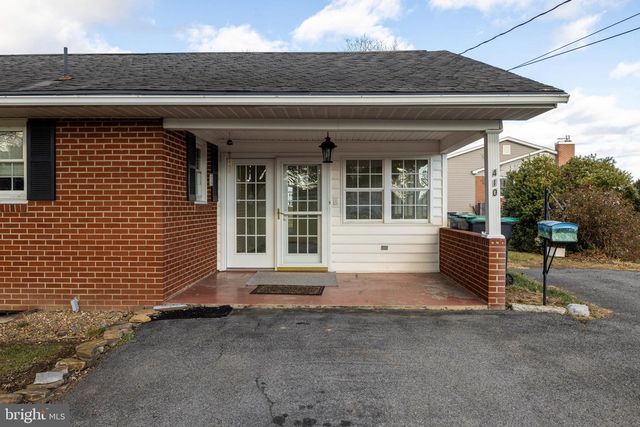 410 W NORTH ST, Woodstock, VA 22664