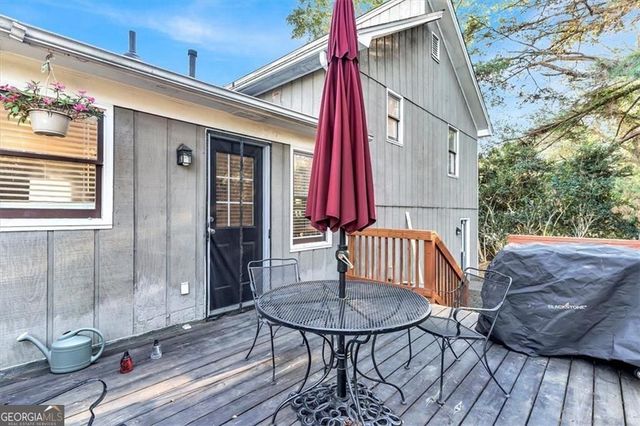 450 Valley Woods Circle SE, Conyers, GA 30094