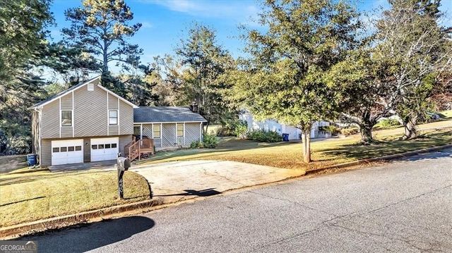 450 Valley Woods Circle SE, Conyers, GA 30094