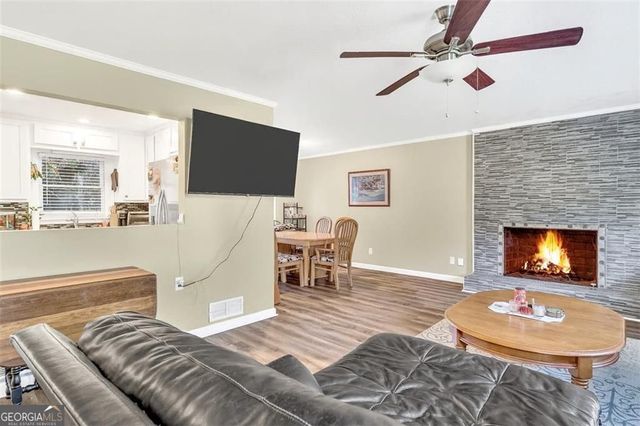 450 Valley Woods Circle SE, Conyers, GA 30094