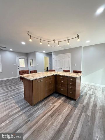 248 BERKSHIRE DR, Reedville, VA 22539