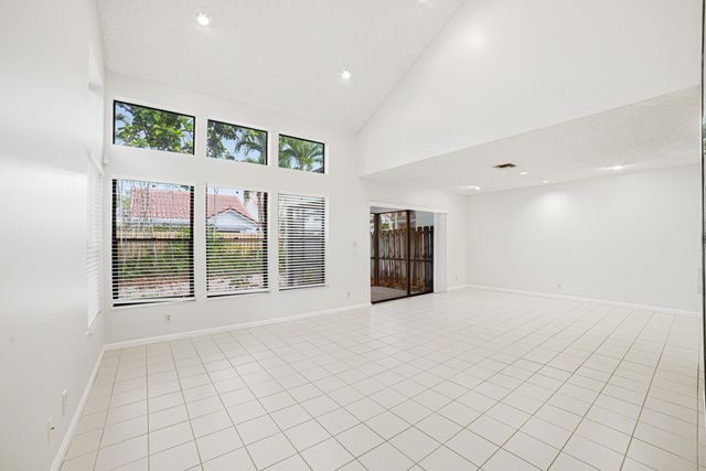 5529 Ilford Court, Boca Raton, FL 33486