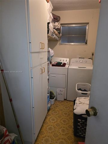 16825 NW 74th Avenue, Hialeah, FL 33015