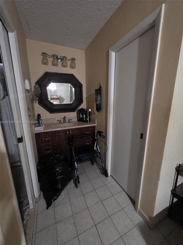 16825 NW 74th Avenue, Hialeah, FL 33015