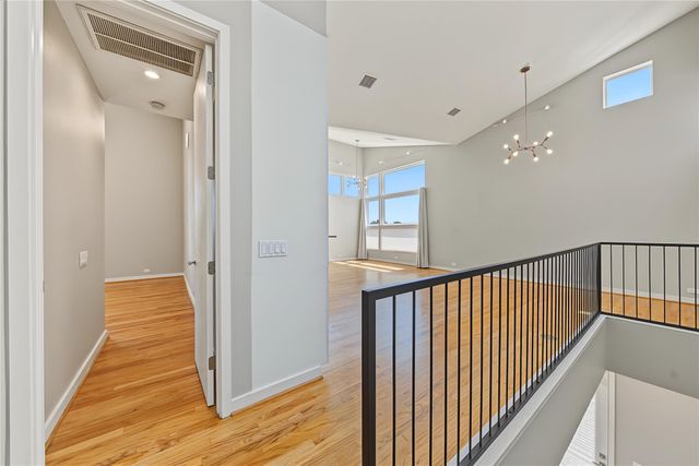 1909 Oakdale Street, Houston, TX 77004