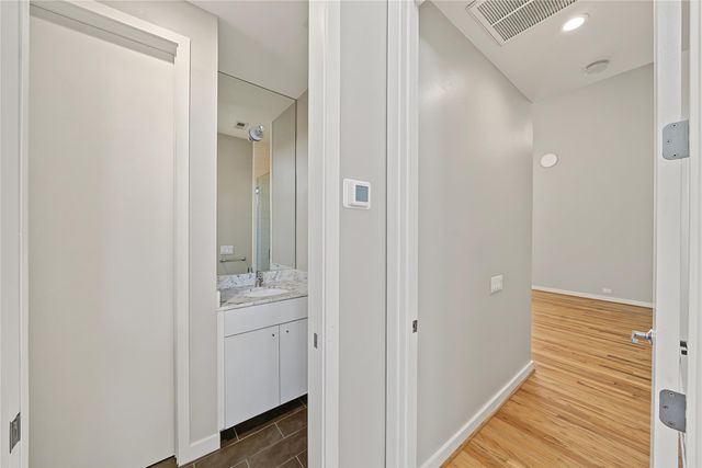 1909 Oakdale Street, Houston, TX 77004