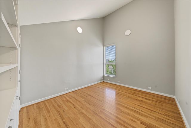 1909 Oakdale Street, Houston, TX 77004