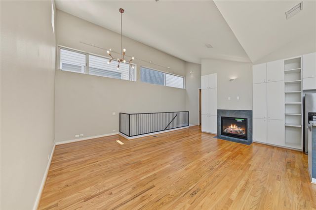 1909 Oakdale Street, Houston, TX 77004
