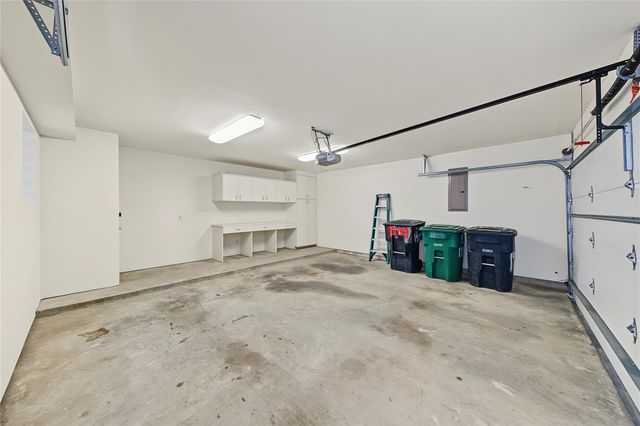 1909 Oakdale Street, Houston, TX 77004