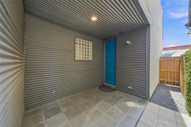 1909 Oakdale Street, Houston, TX 77004