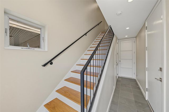 1909 Oakdale Street, Houston, TX 77004