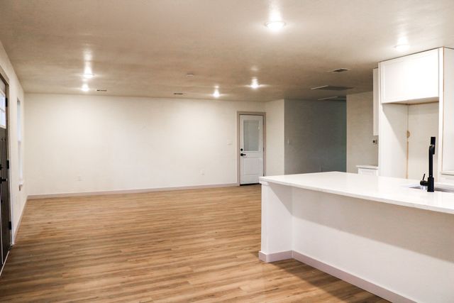 603 N 1st Street, Midlothian, TX 76065