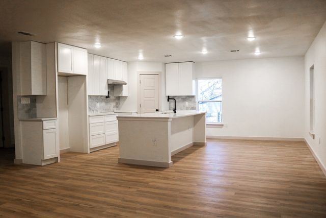 603 N 1st Street, Midlothian, TX 76065