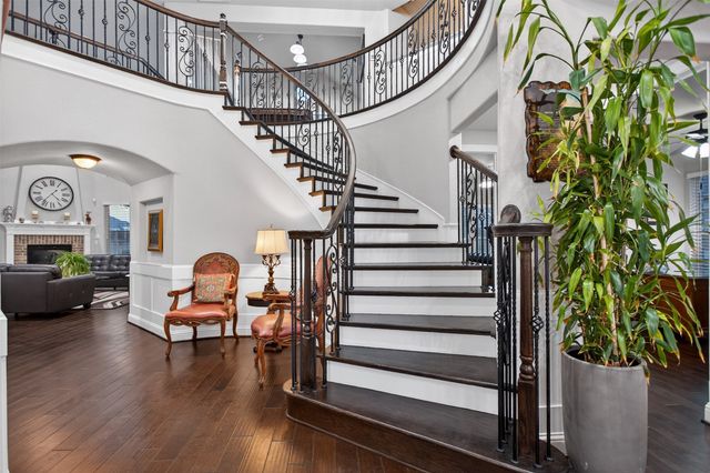 215 Dominion Drive, Wylie, TX 75098