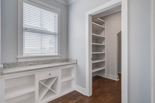 860 W Madison Avenue, James Island, SC 29412