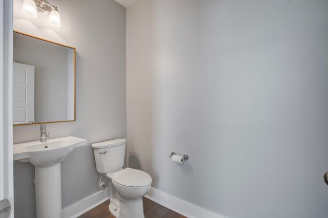 860 W Madison Avenue, James Island, SC 29412