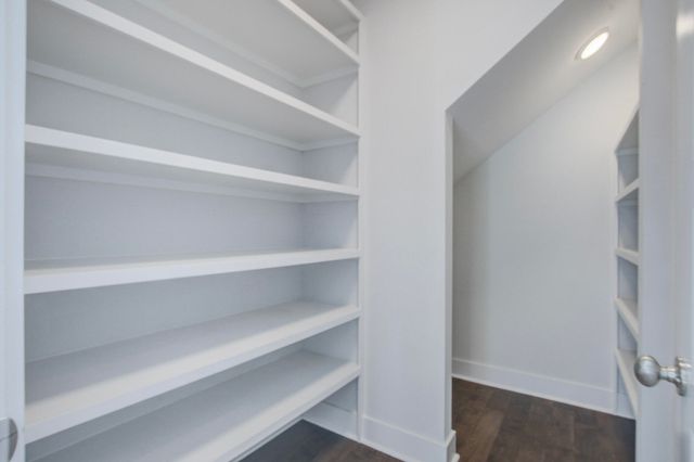 860 W Madison Avenue, James Island, SC 29412