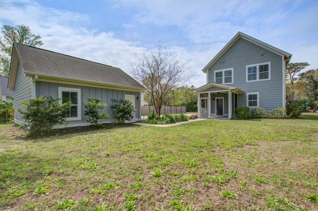 860 W Madison Avenue, James Island, SC 29412