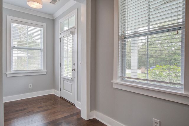 860 W Madison Avenue, James Island, SC 29412