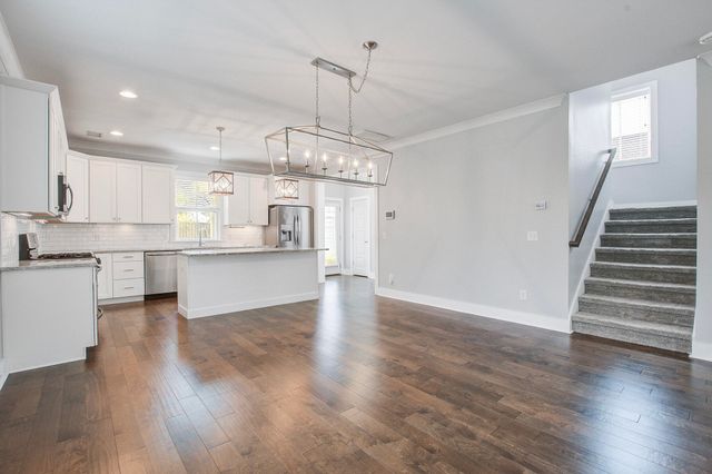 860 W Madison Avenue, James Island, SC 29412