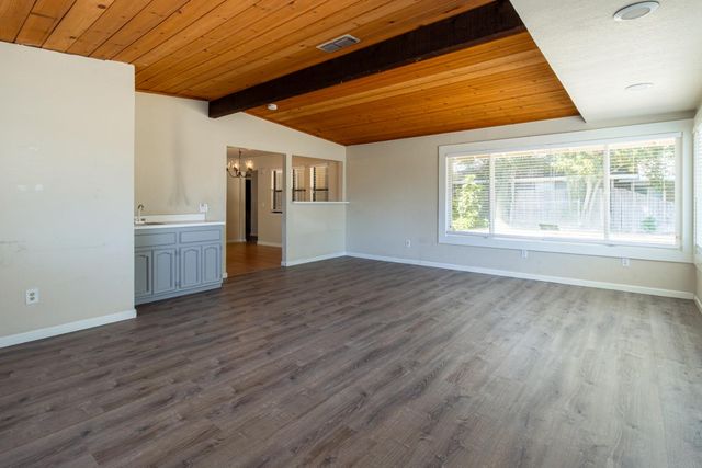 6633 6th Street, Rio Linda, CA 96891