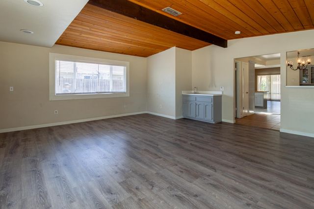 6633 6th Street, Rio Linda, CA 96891