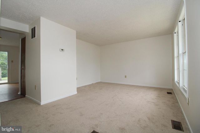 1524 VIOLET DR, Hagerstown, MD 21740