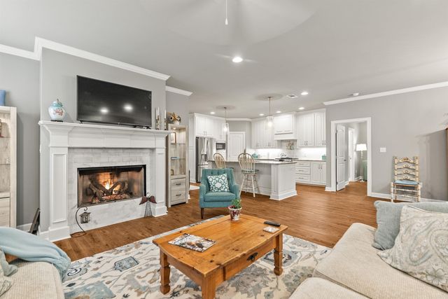203 Rosemary Way, Little Rock, AR 72223