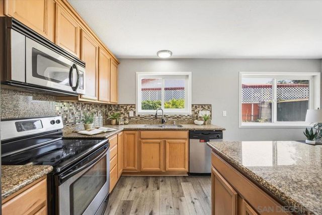 5325 Bonita Dr, San Diego, CA 92114