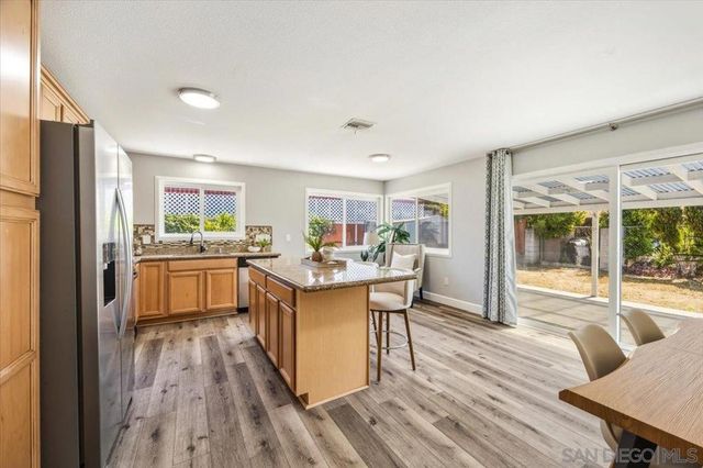 5325 Bonita Dr, San Diego, CA 92114