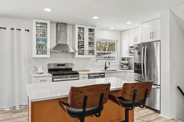 2444 Darrow Drive, Ann Arbor, MI 48104