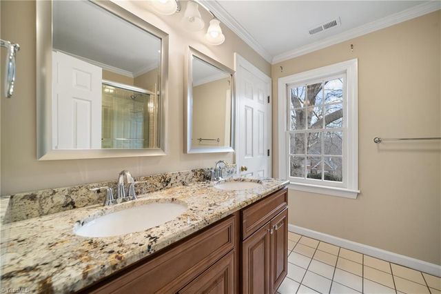 210 Cedar Trail, Winston-salem, NC 27104