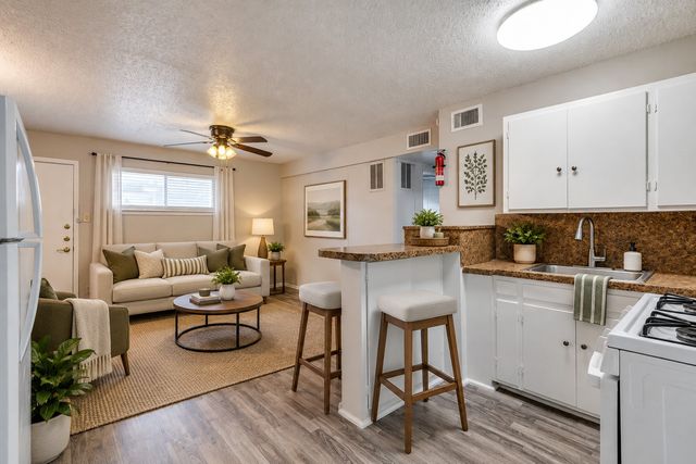 2213 Capri Drive 103, Fort Worth, TX 76114