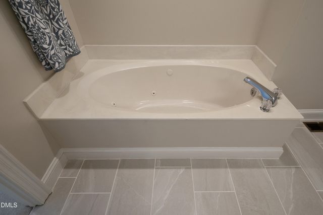 217 Litchfield Place, Fayetteville, NC 28305